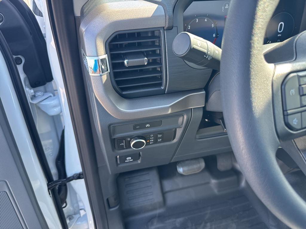 new 2025 Ford F-150 car, priced at $39,645