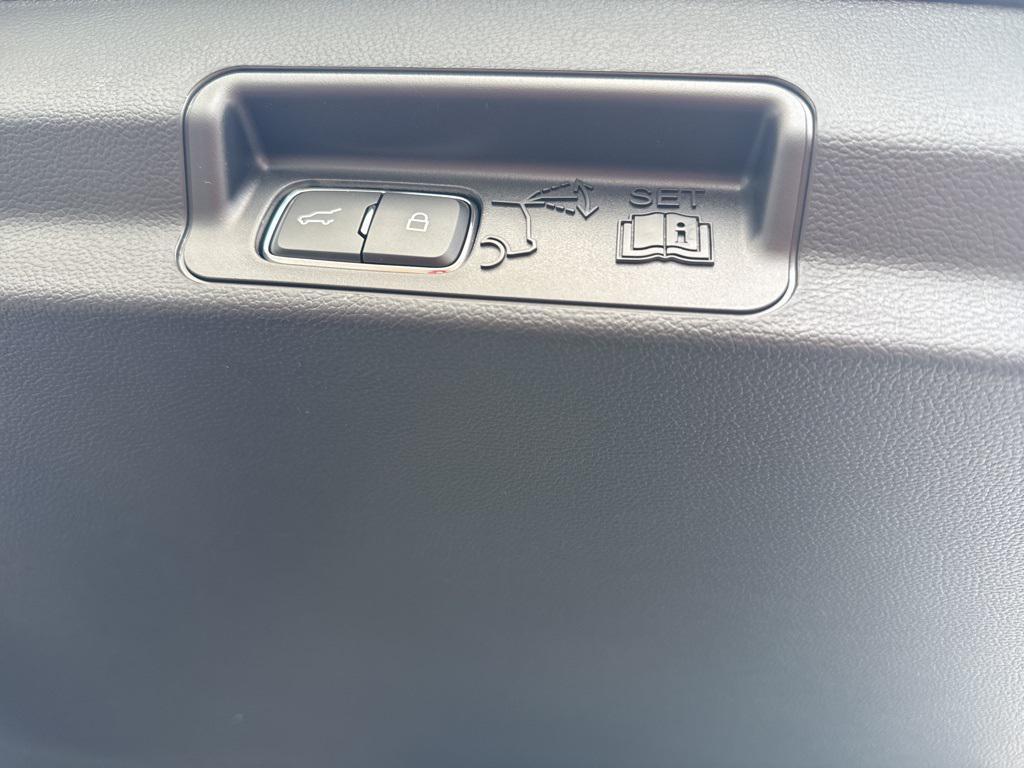 new 2025 Ford Explorer car, priced at $47,610