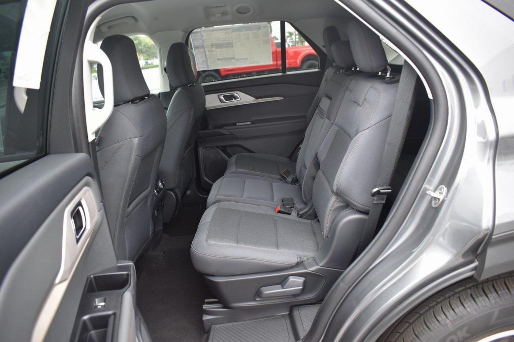 new 2025 Ford Explorer car, priced at $41,450