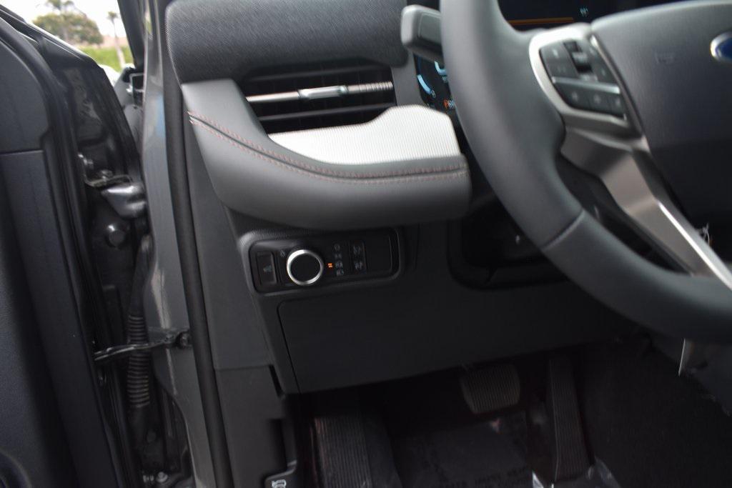 new 2025 Ford Explorer car, priced at $41,450