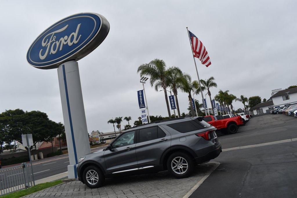 new 2025 Ford Explorer car, priced at $41,450