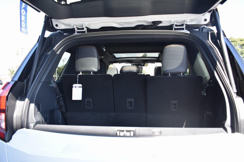 new 2025 Ford Expedition car, priced at $83,805