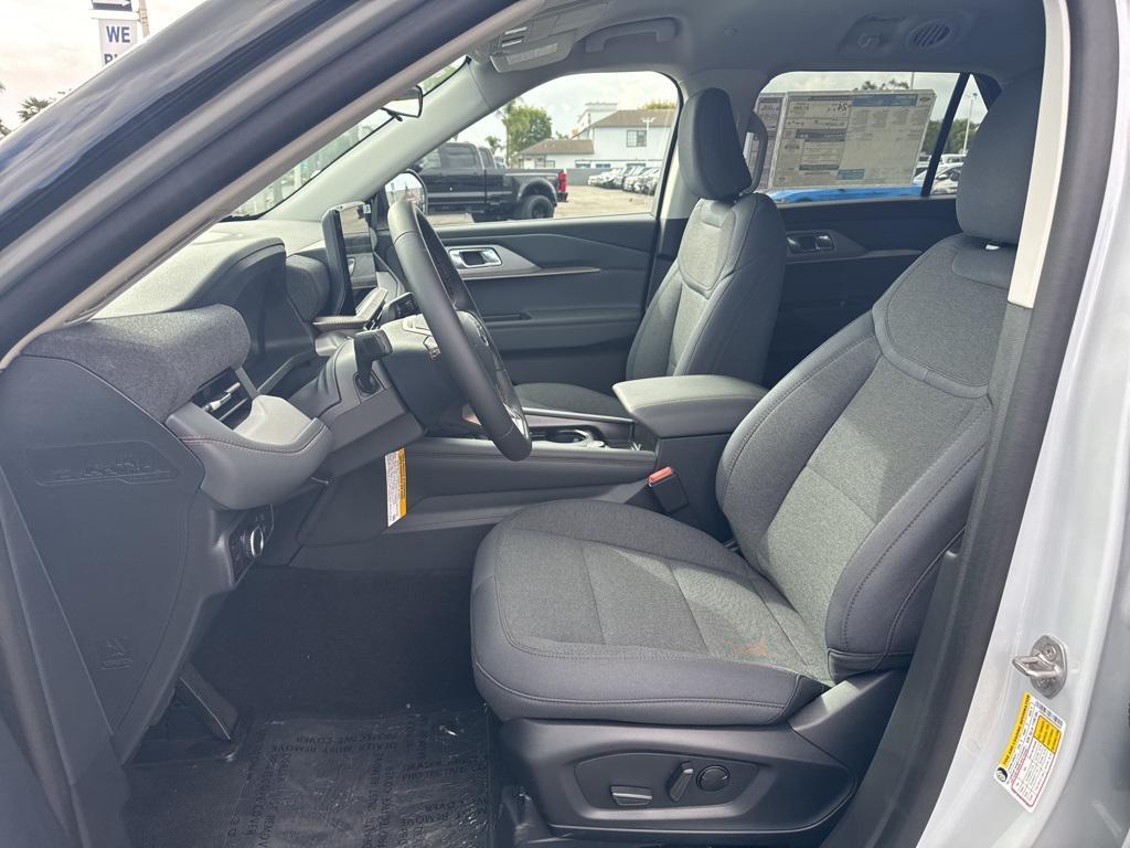 new 2025 Ford Explorer car, priced at $42,145
