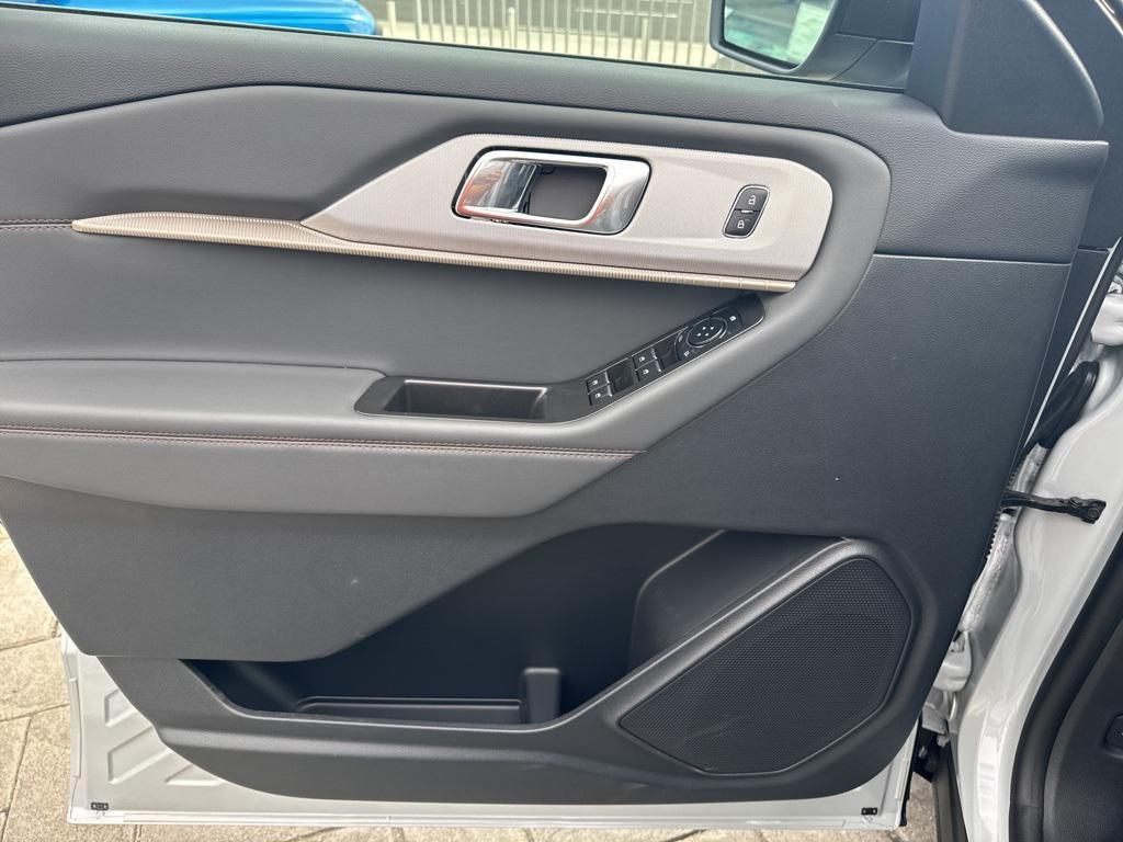 new 2025 Ford Explorer car, priced at $42,145