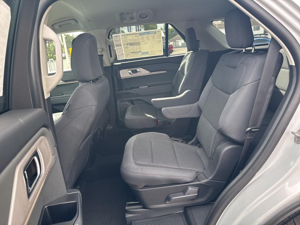new 2025 Ford Explorer car, priced at $42,145
