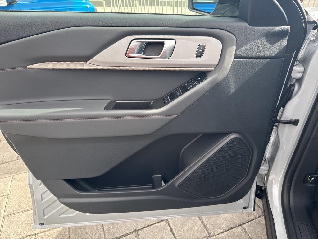 new 2025 Ford Explorer car, priced at $42,145