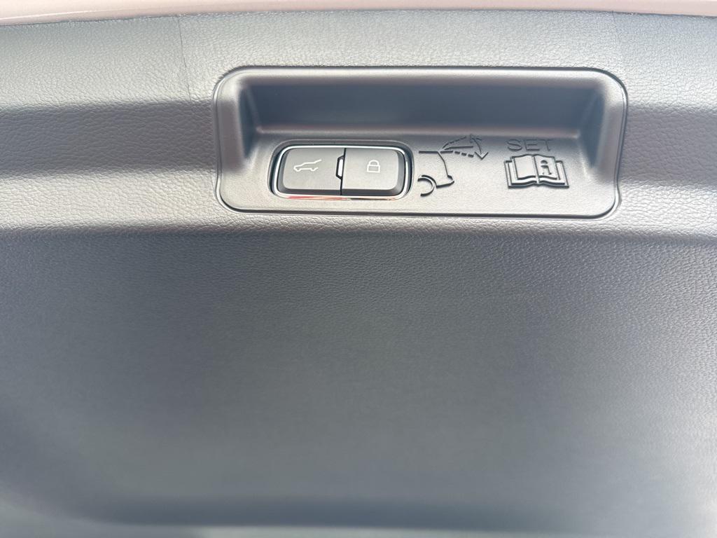 new 2025 Ford Explorer car, priced at $42,145