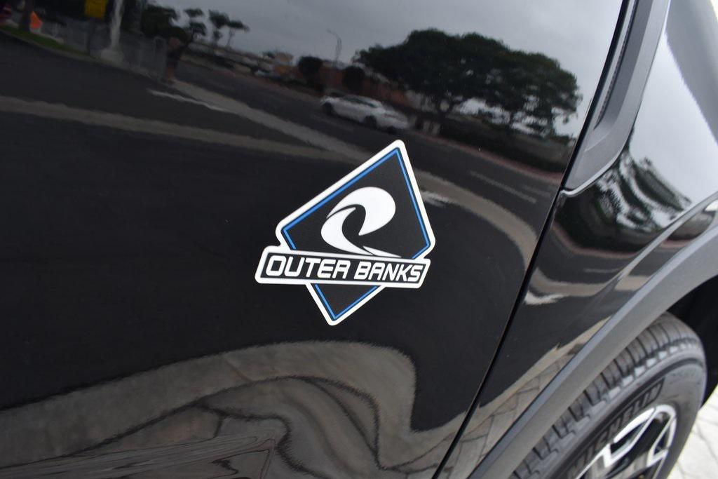 new 2025 Ford Bronco Sport car, priced at $40,085