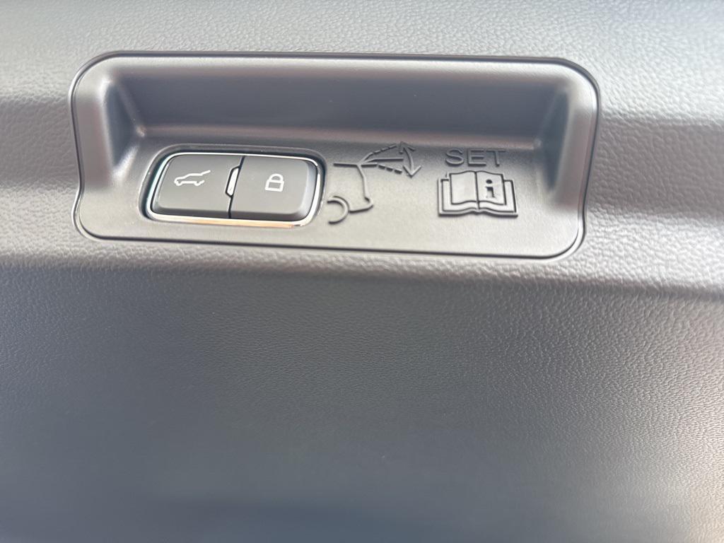 new 2025 Ford Explorer car, priced at $50,035