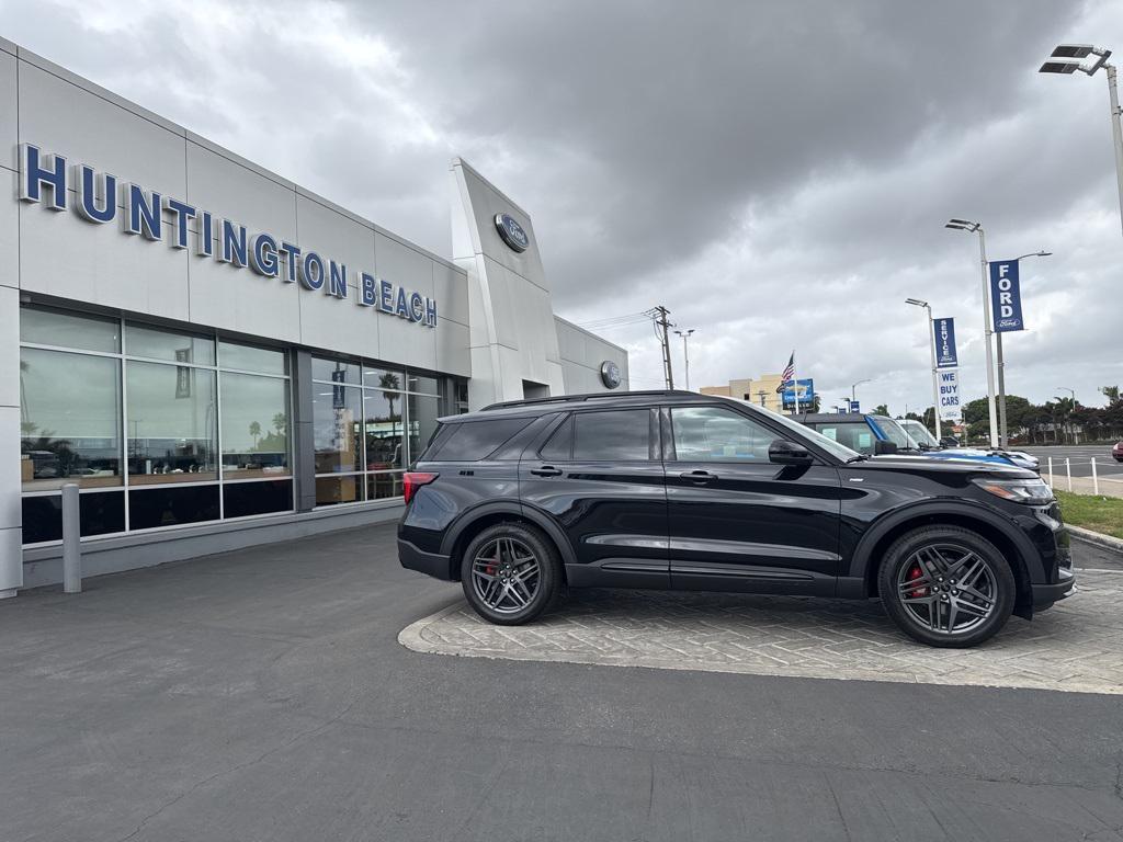 new 2025 Ford Explorer car, priced at $50,035