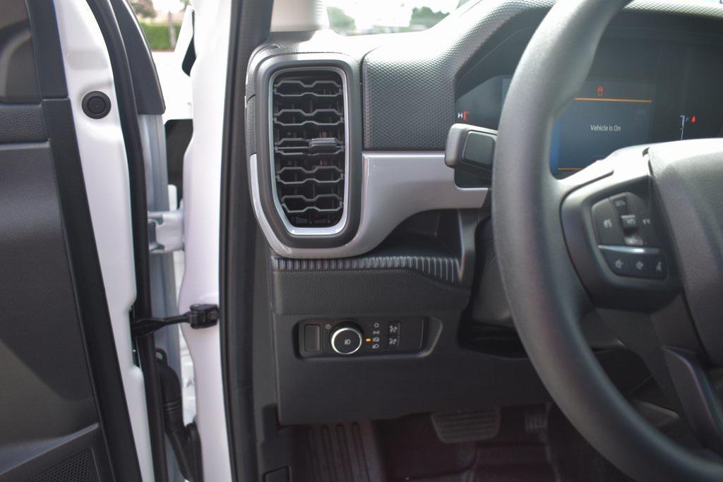 new 2025 Ford Ranger car, priced at $35,560