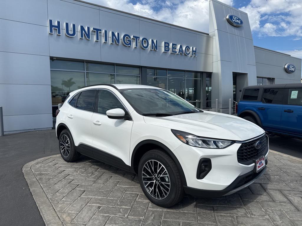 new 2025 Ford Escape PHEV car, priced at $39,890