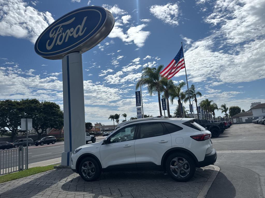 new 2025 Ford Escape car, priced at $34,685