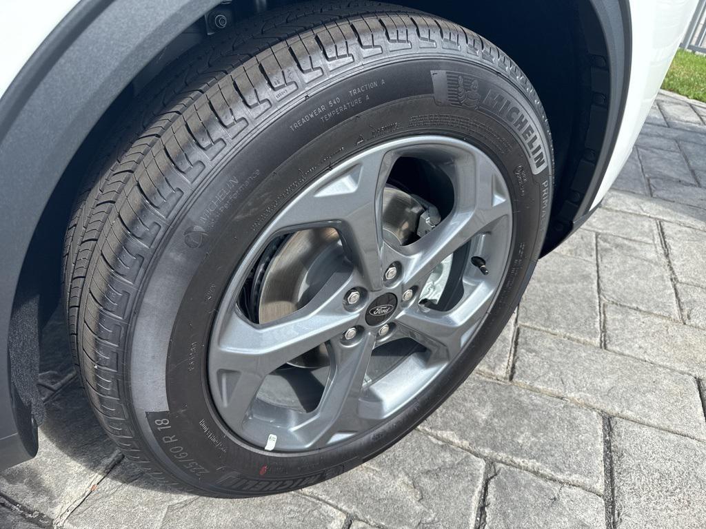 new 2025 Ford Escape car, priced at $34,685