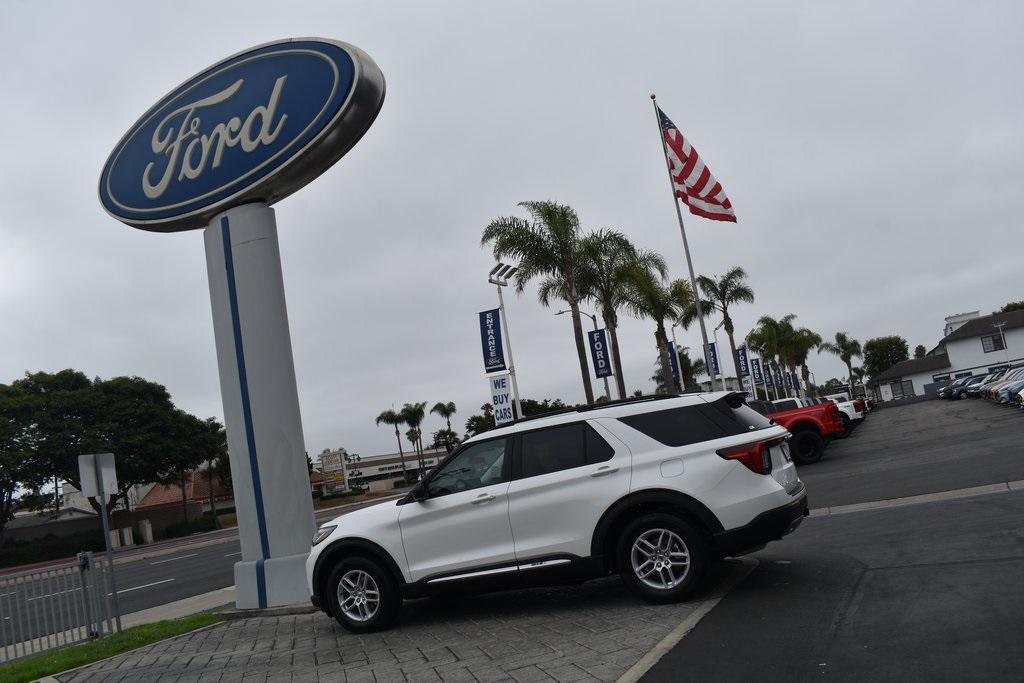 new 2025 Ford Explorer car, priced at $45,985