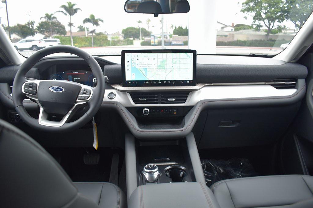 new 2025 Ford Explorer car, priced at $45,985