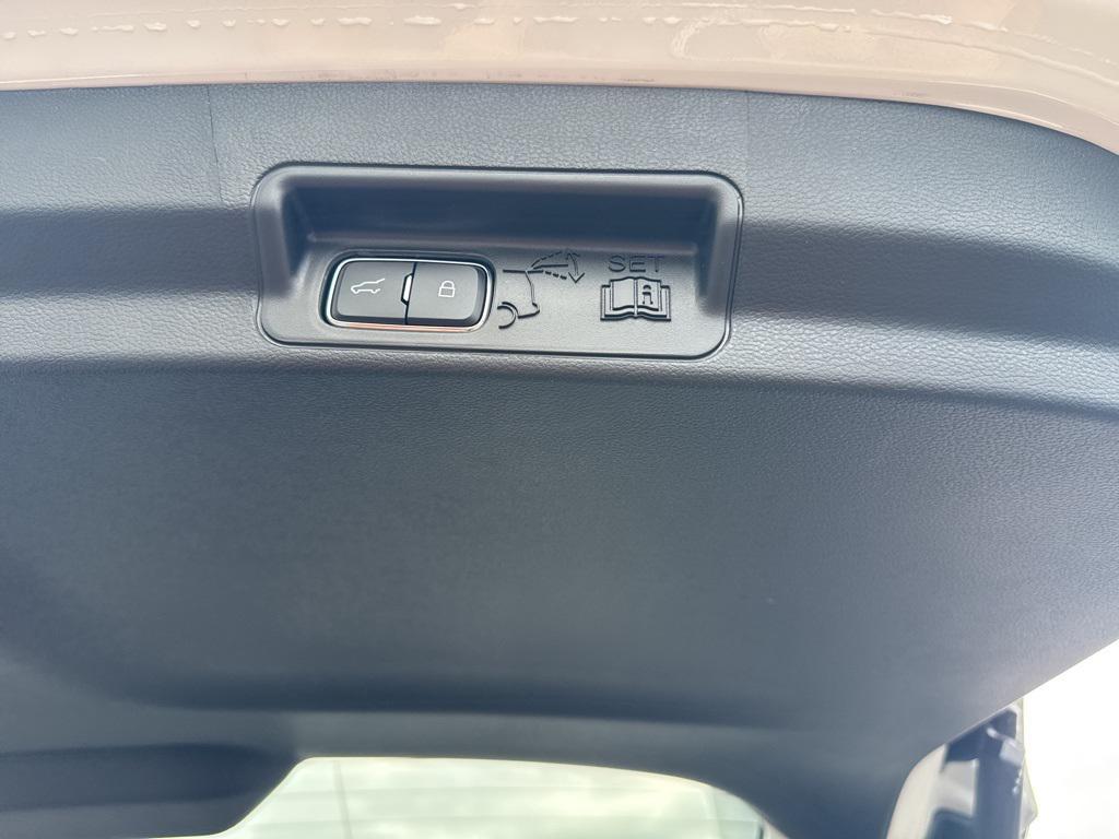 new 2025 Ford Explorer car, priced at $46,460