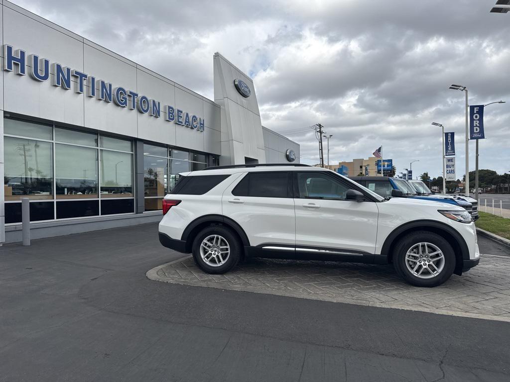 new 2025 Ford Explorer car, priced at $46,460