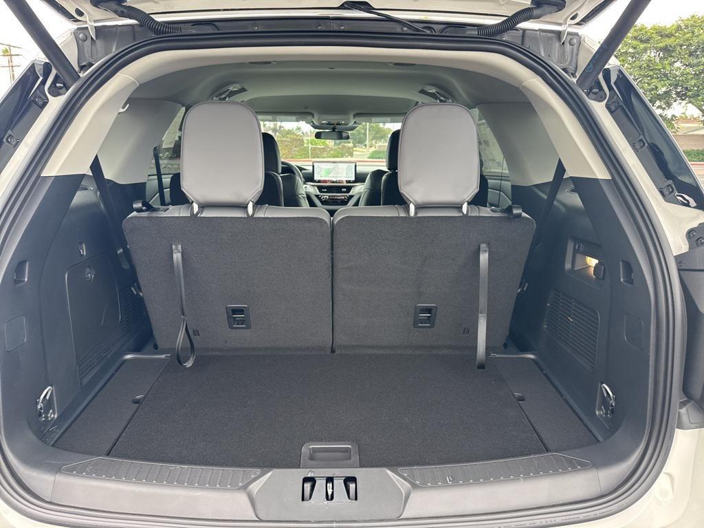 new 2025 Ford Explorer car, priced at $46,460