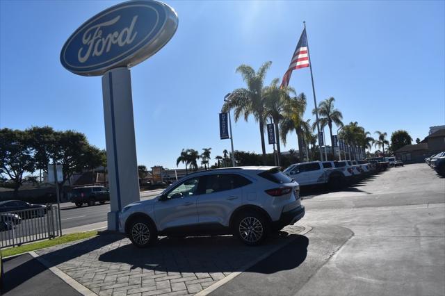 new 2025 Ford Escape car, priced at $39,895