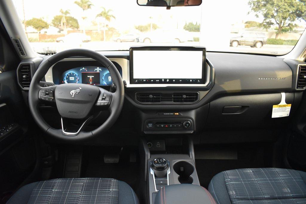 new 2025 Ford Bronco Sport car, priced at $40,070