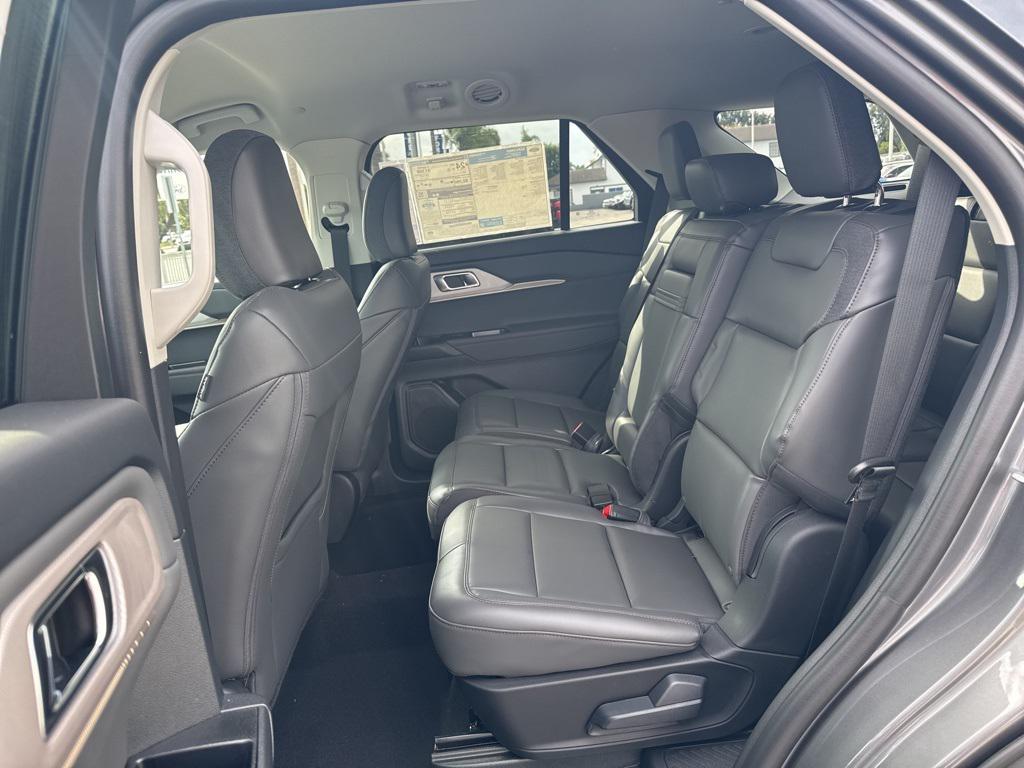 new 2025 Ford Explorer car, priced at $45,665
