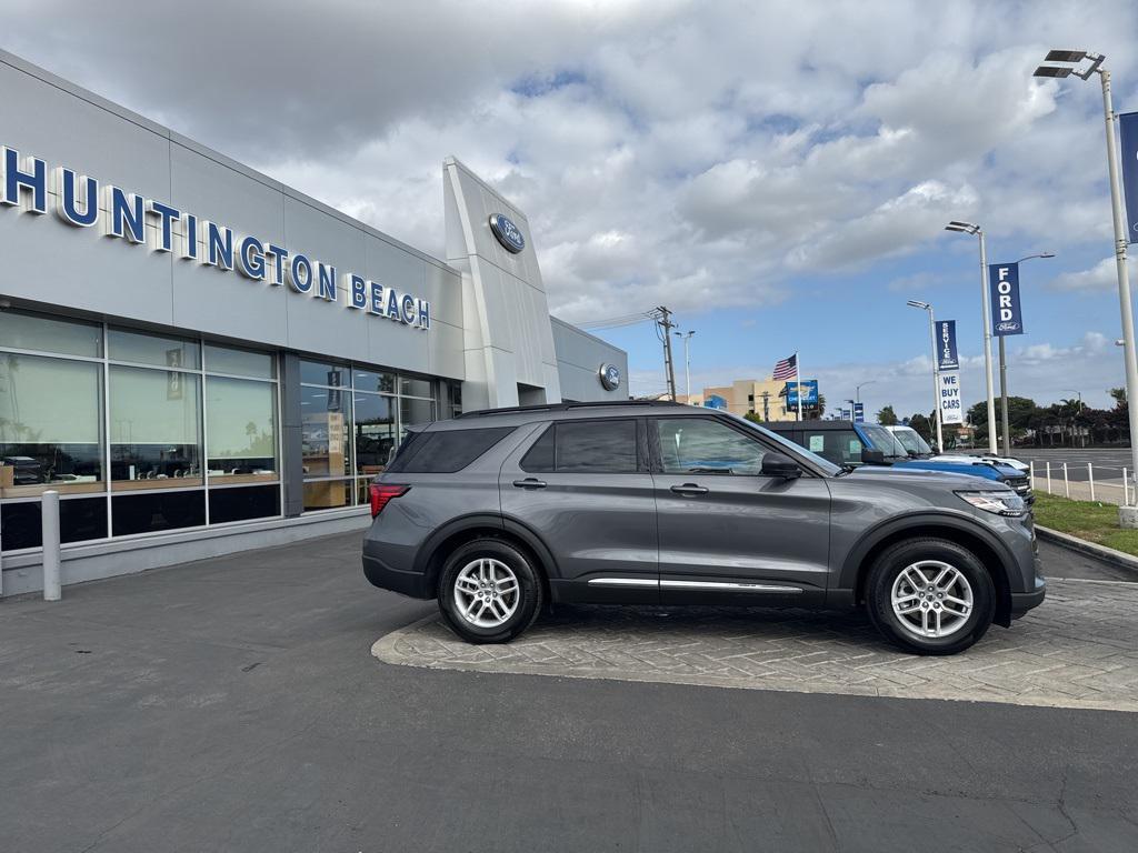 new 2025 Ford Explorer car, priced at $45,665