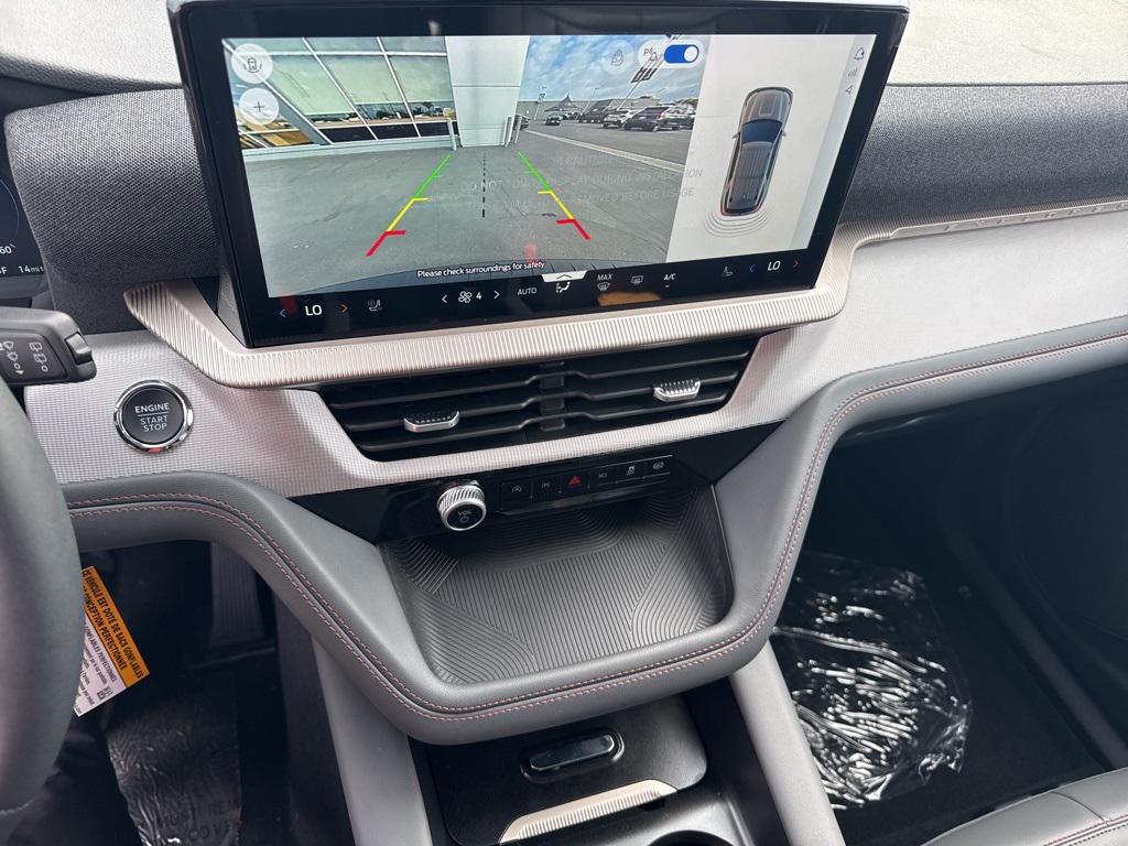 new 2025 Ford Explorer car, priced at $45,665