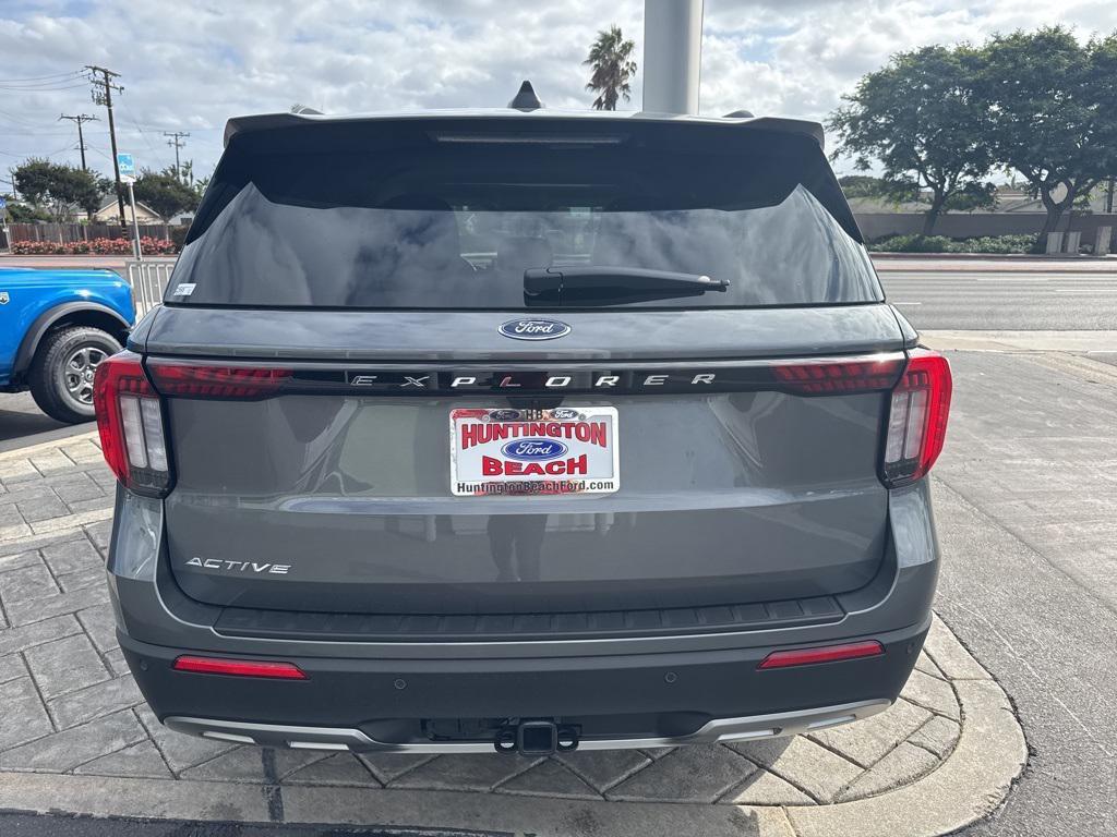 new 2025 Ford Explorer car, priced at $45,665