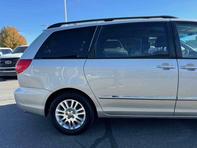 used 2007 Toyota Sienna car, priced at $4,994