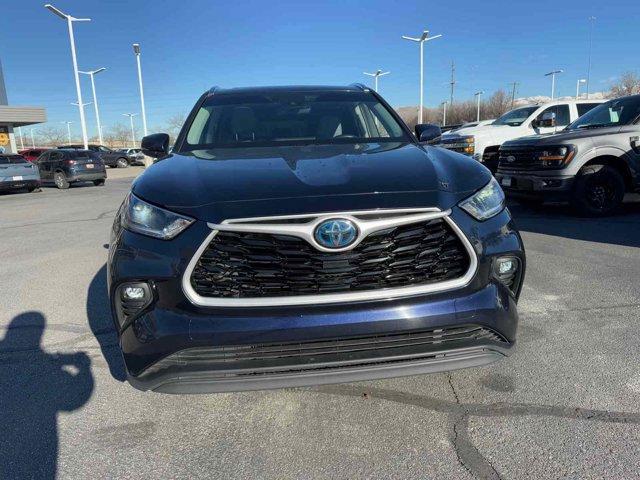 used 2021 Toyota Highlander Hybrid car, priced at $37,000