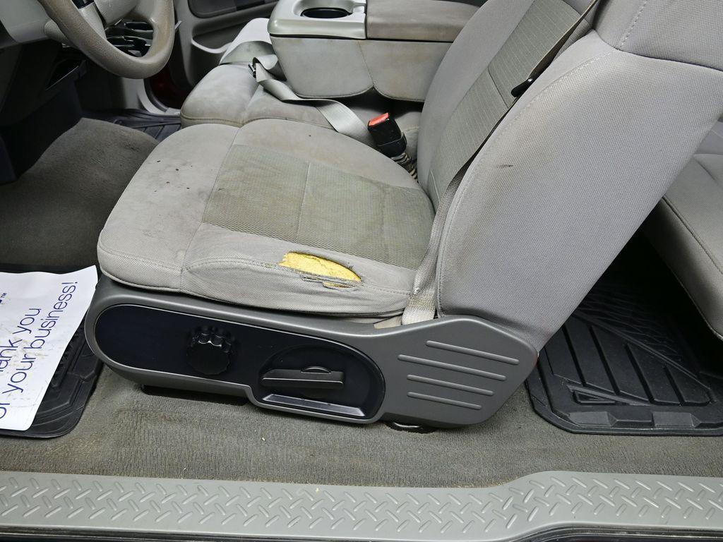 used 2005 Ford F-150 car, priced at $6,000