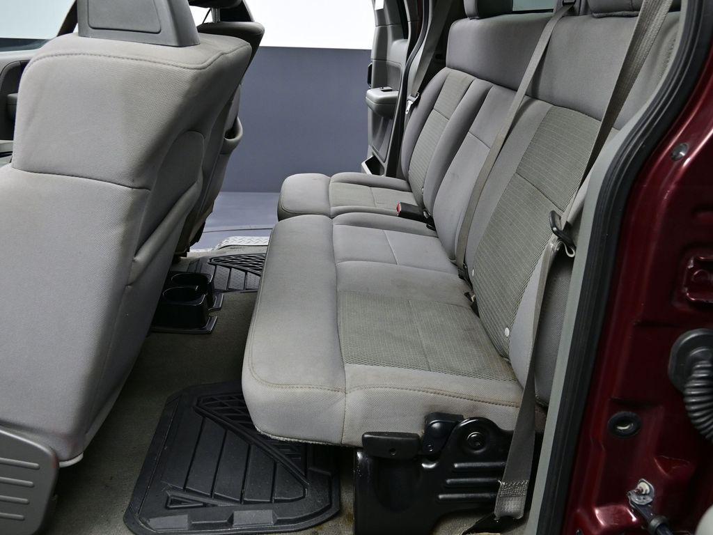 used 2005 Ford F-150 car, priced at $6,000
