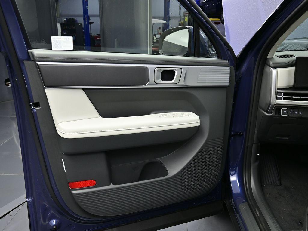 new 2025 Hyundai TUCSON Hybrid car, priced at $44,485