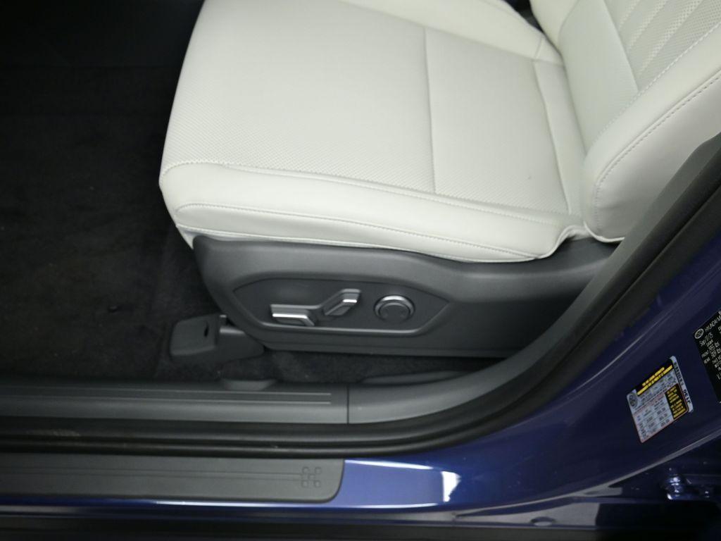 new 2025 Hyundai TUCSON Hybrid car, priced at $44,485