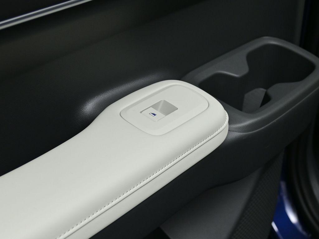 new 2025 Hyundai TUCSON Hybrid car, priced at $44,485