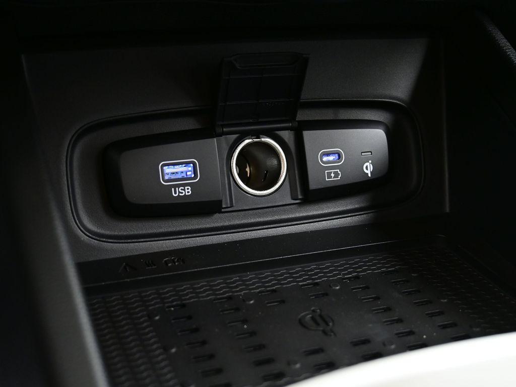 new 2025 Hyundai Venue car, priced at $24,972