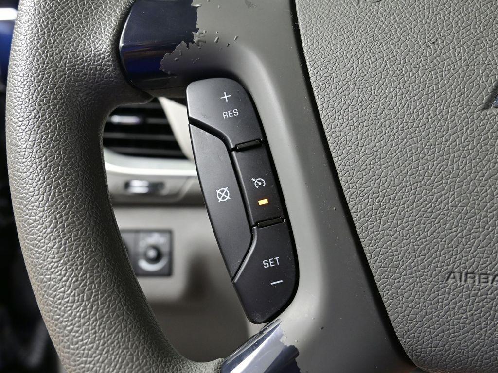 used 2013 Chevrolet Traverse car, priced at $9,500