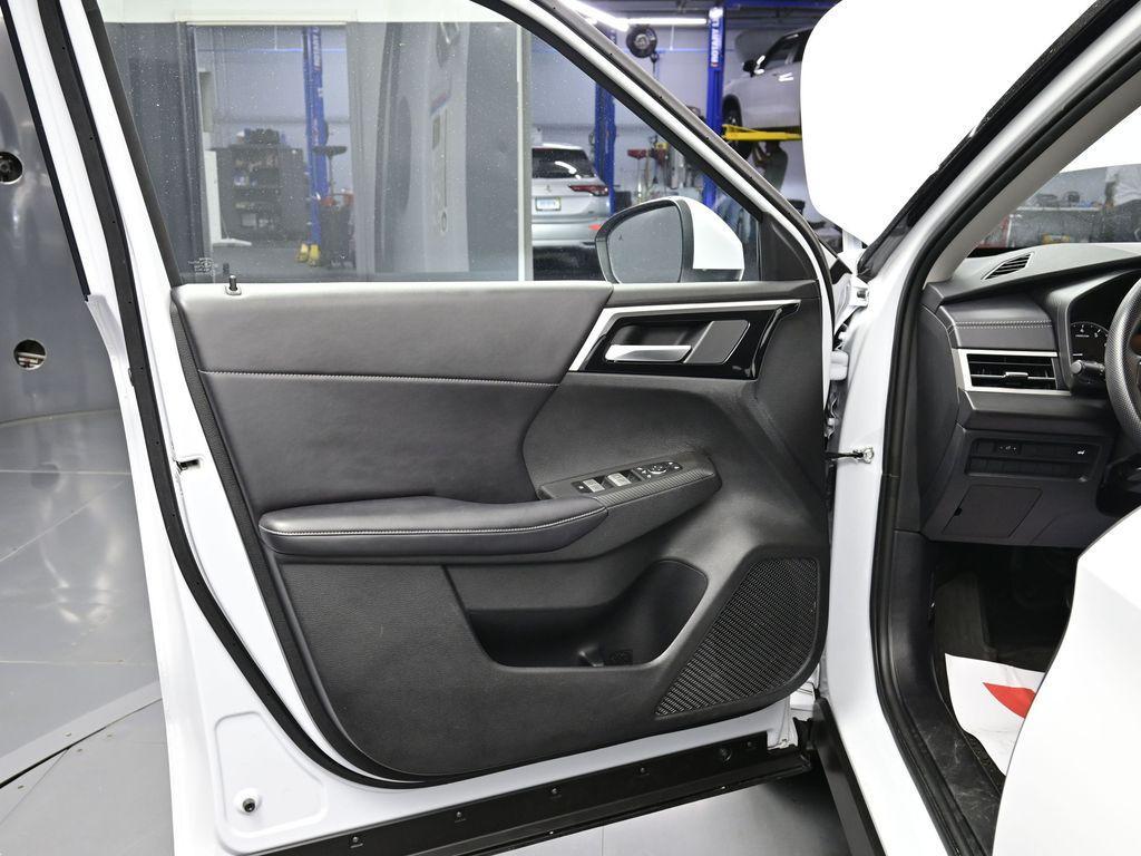 used 2024 Mitsubishi Outlander car, priced at $26,400