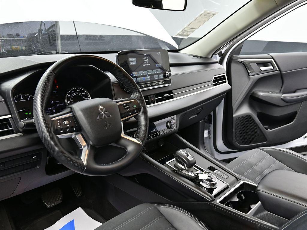 used 2024 Mitsubishi Outlander car, priced at $26,400