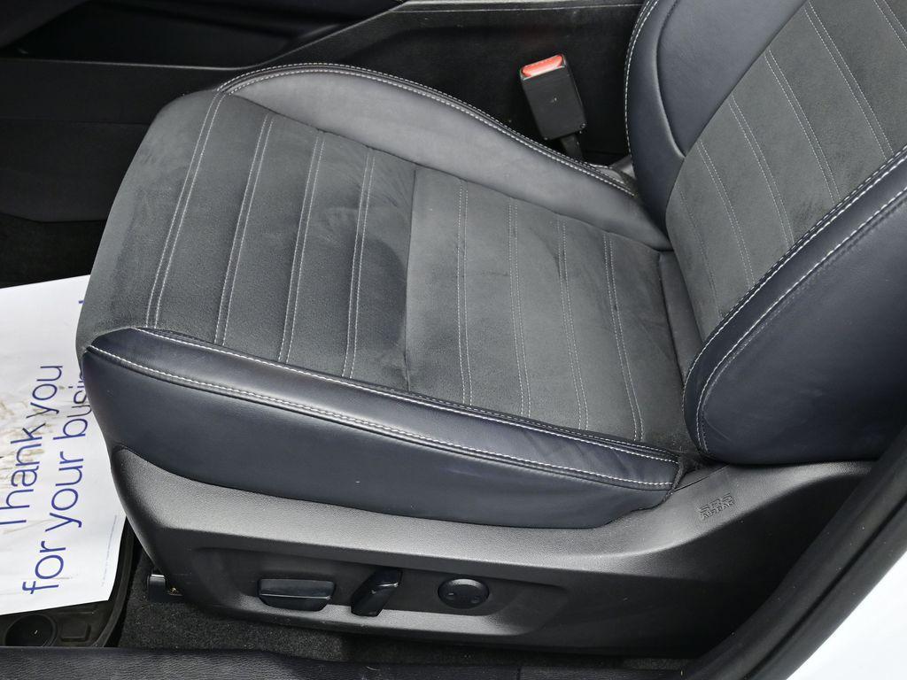 used 2024 Mitsubishi Outlander car, priced at $26,400