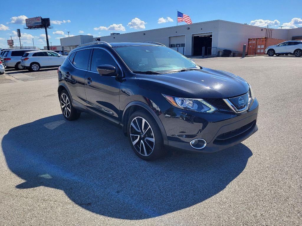 used 2018 Nissan Rogue Sport car, priced at $17,909