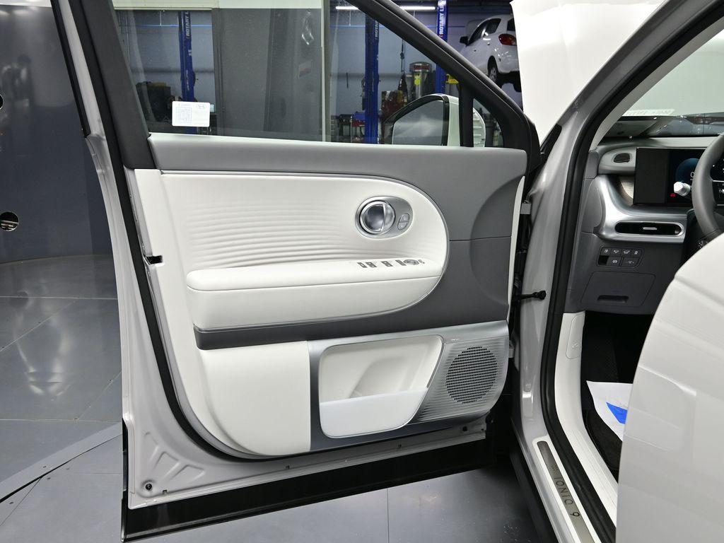 new 2026 Hyundai IONIQ 9 car, priced at $73,770