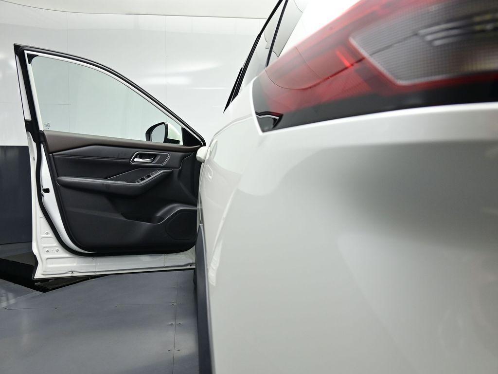 used 2021 Nissan Rogue car, priced at $22,490