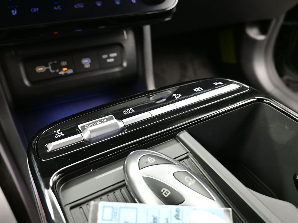 new 2025 Hyundai TUCSON Hybrid car, priced at $43,463