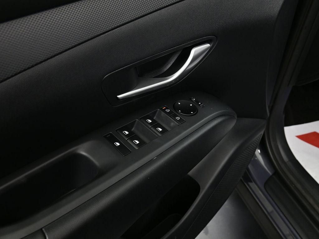 new 2026 Hyundai TUCSON Hybrid car, priced at $36,260