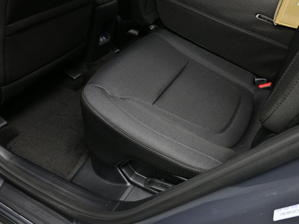 new 2026 Hyundai TUCSON Hybrid car, priced at $36,260