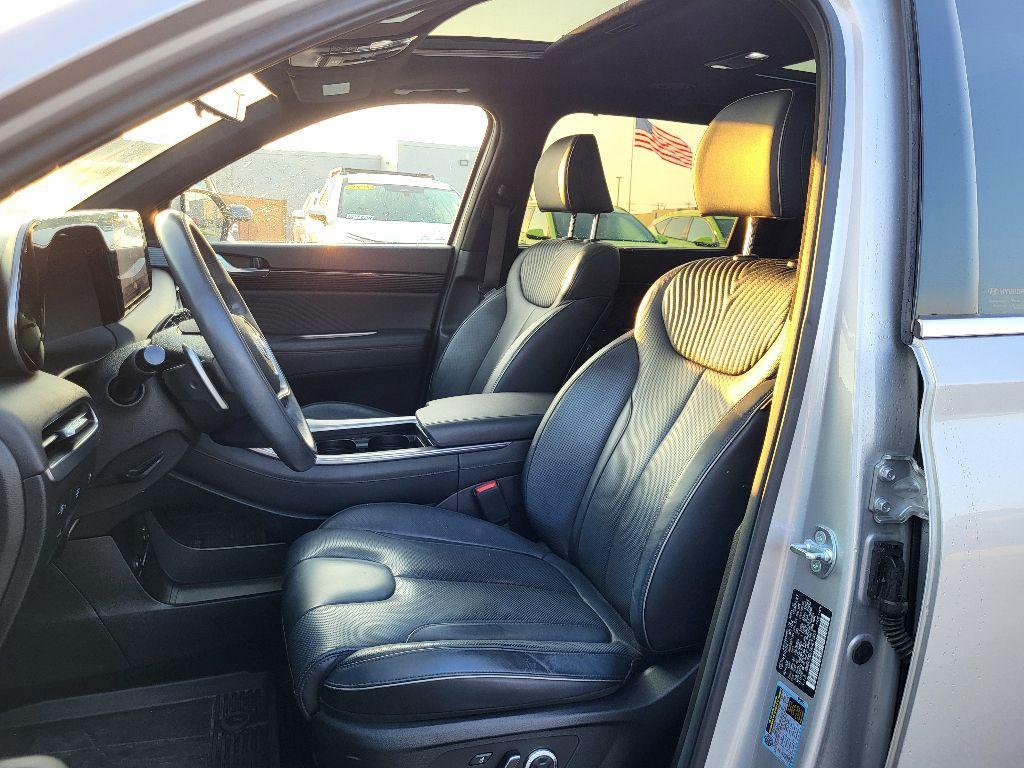 used 2024 Hyundai Palisade car, priced at $38,800
