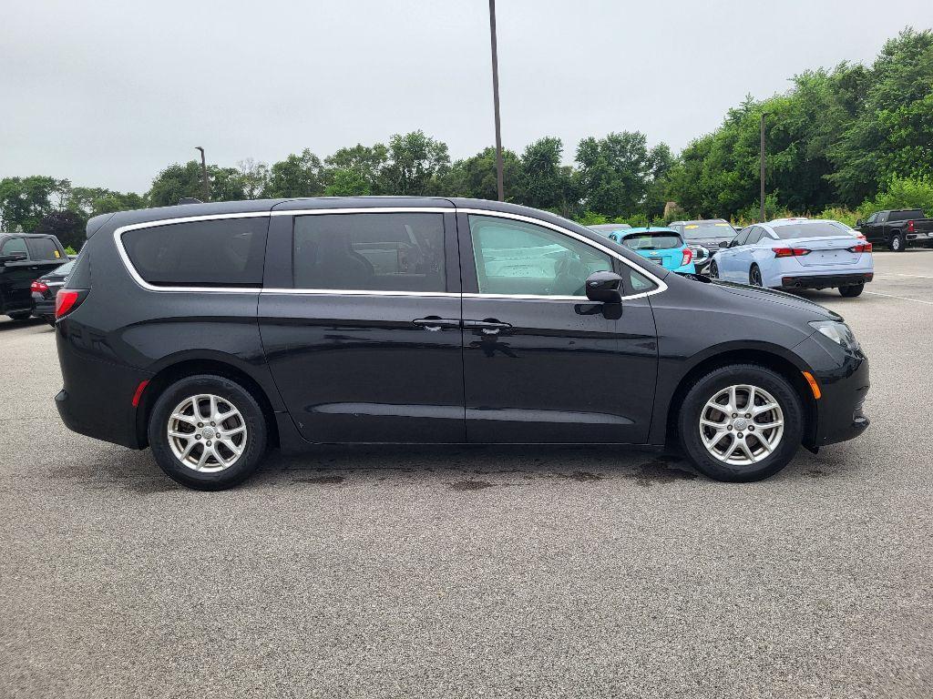 used 2017 Chrysler Pacifica car, priced at $12,350