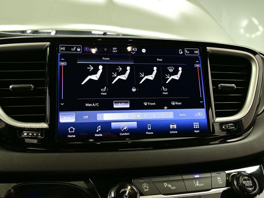 used 2025 Chrysler Pacifica car, priced at $35,000